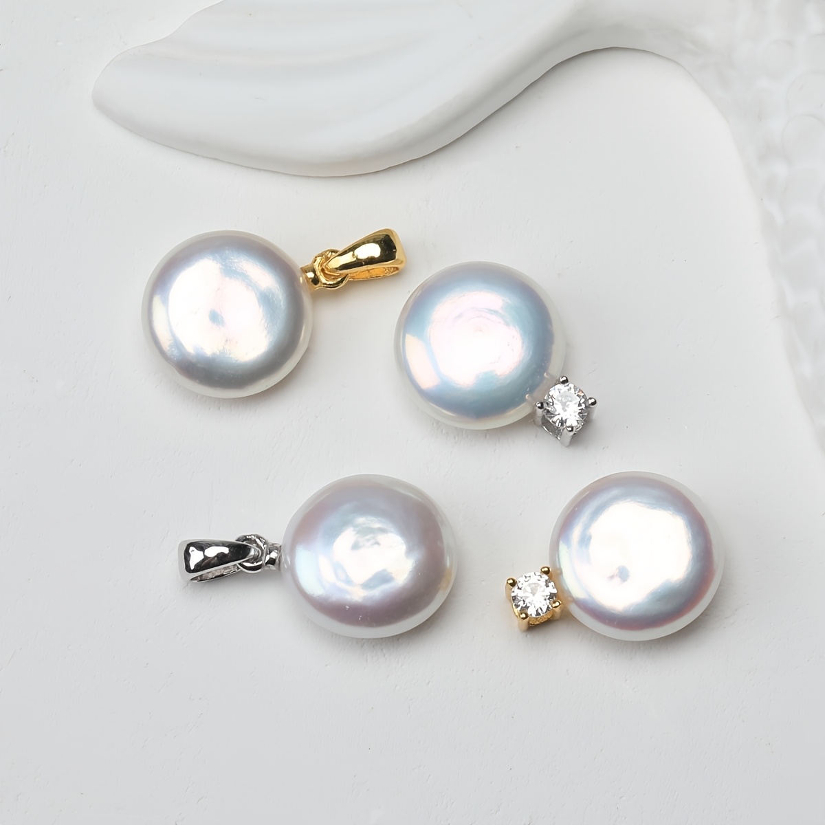 Women's Freshwater Pearl Pendant with Synthetic Zirconia — Small Gift
